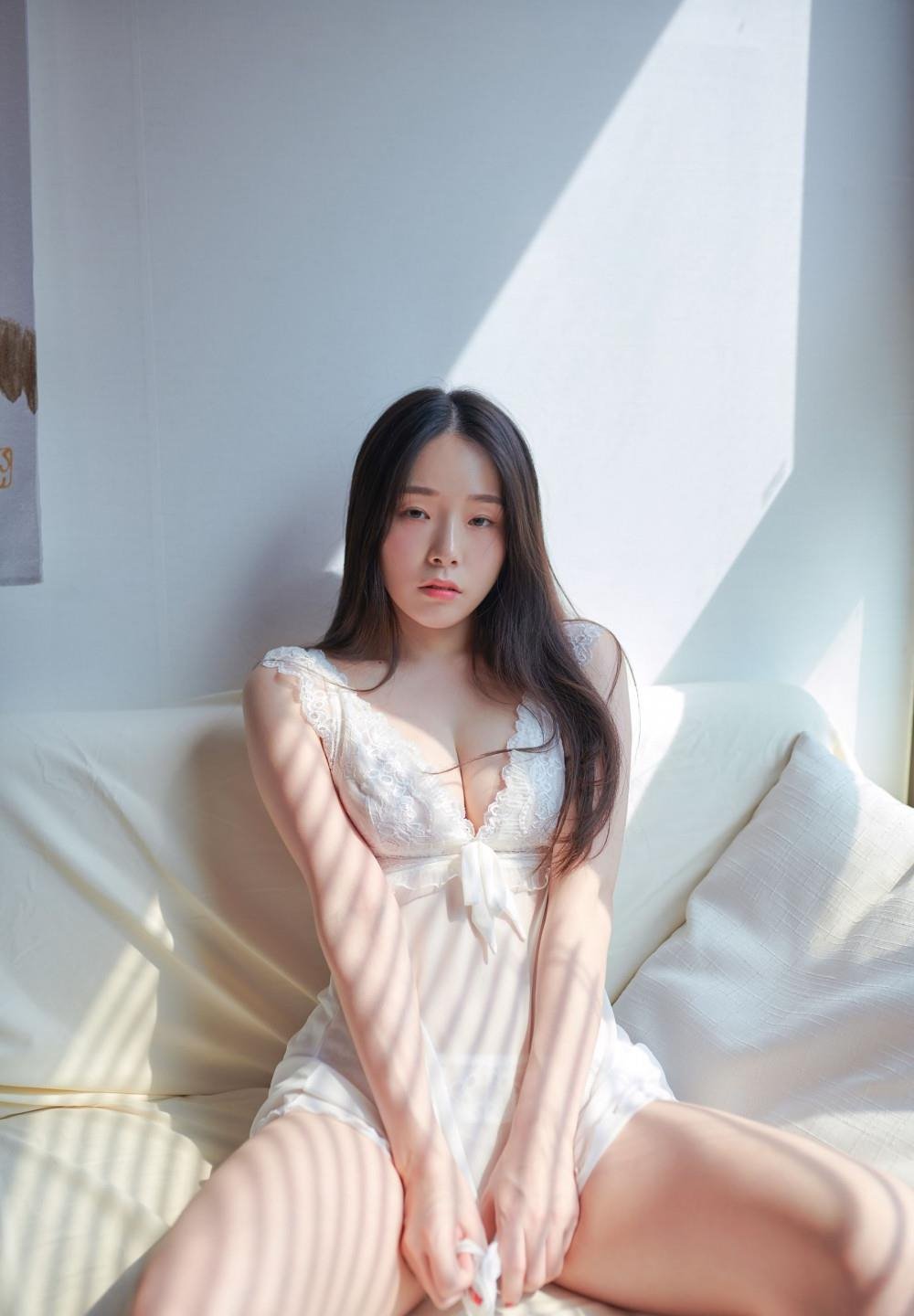 1����ҹӰԺ������BT����