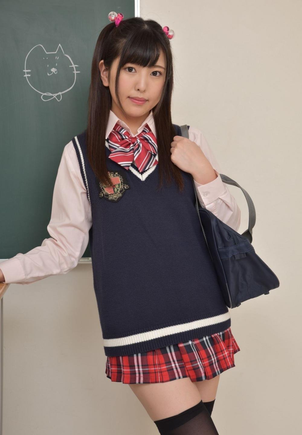 ���غ���19����ƬBT����