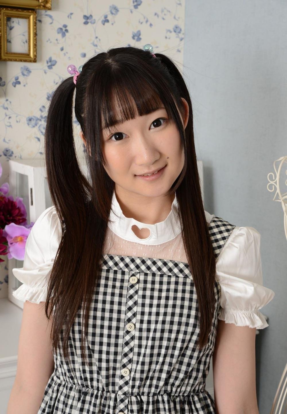 Ůͬѧ��ͷ͹�����˻��ܳ���BT����