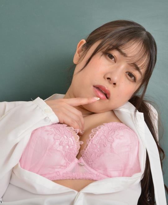 trina michaelsBT����